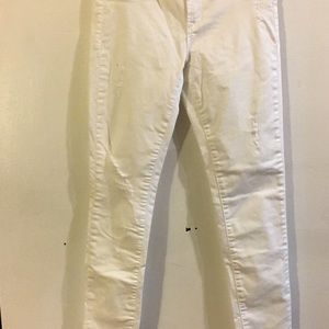 White denim jeans